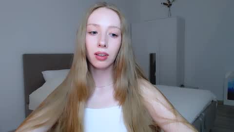 Luna online show from 02.20.25