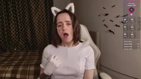 Snapshot of luna_loveeee chatting on 10.31.25 luna_loveeee online show from 10.31.25