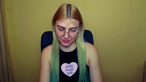 Luna online show from 01.13.25