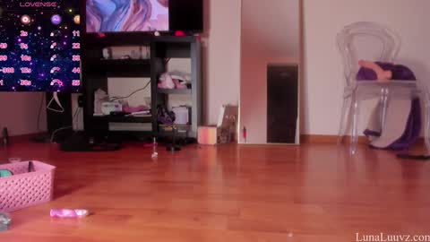 Luna Luuvz online show from 09.22.25