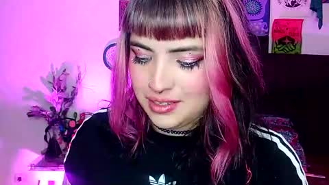 Snapshot of luna_ray420 chatting on 12.02.24 MISS LUNA online show from 12.02.24