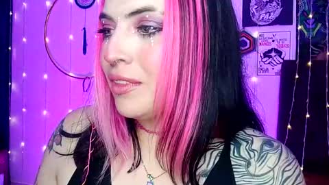 Snapshot of luna_ray420 chatting on 02.04.25 MISS LUNA online show from 02.04.25