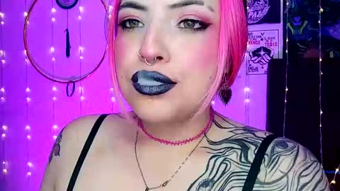 Snapshot of luna_ray420 chatting on 02.06.25 MISS LUNA online show from 02.06.25