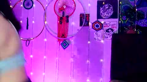 Snapshot of luna_ray420 chatting on 02.07.25 MISS LUNA online show from 02.07.25