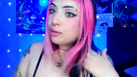 Snapshot of luna_ray420 chatting on 02.23.25 MISS LUNA online show from 02.23.25