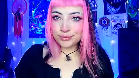 Snapshot of luna_ray420 chatting on 02.26.25 MISS LUNA online show from 02.26.25