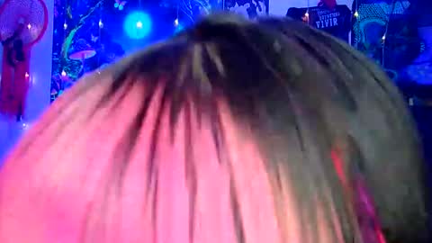 Snapshot of luna_ray420 chatting on 03.06.25 MISS LUNA online show from 03.06.25