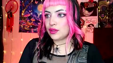 Snapshot of luna_ray420 chatting on 03.07.25 MISS LUNA online show from 03.07.25