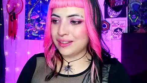 Snapshot of luna_ray420 chatting on 03.07.25 MISS LUNA online show from 03.07.25