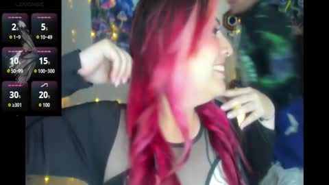 Snapshot of luna_ray420 chatting on 12.20.25 MISS LUNA online show from 12.20.25