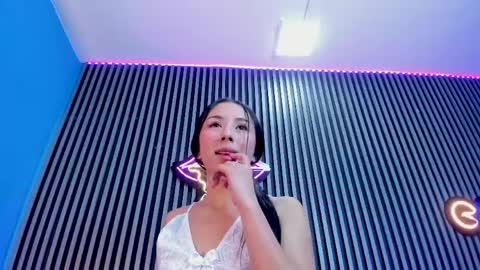 Luna Rosse  online show from 05.13.26