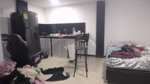 Snapshot of luna_rosita chatting on 03.06.25 Luna online show from 03.06.25