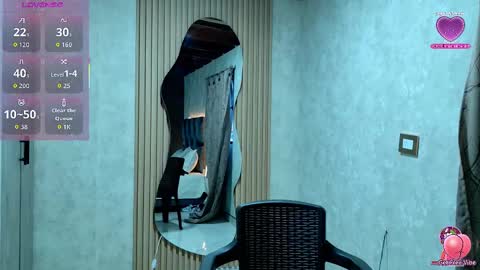 Snapshot of luna_sophya chatting on 09.10.25 luna_sophya online show from 09.10.25