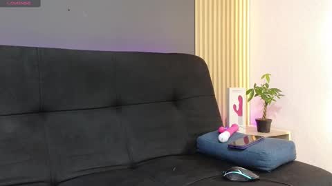 Snapshot of luna_sophya chatting on 09.18.25 luna_sophya online show from 09.18.25