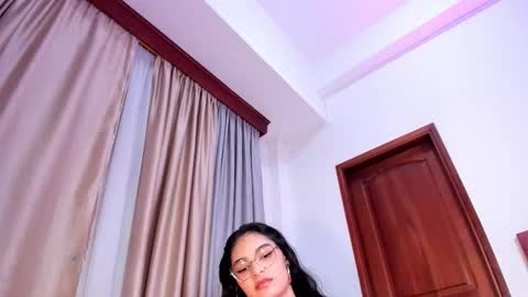 Snapshot of lunaaspen chatting on 09.24.25 Luna Aspen online show from 09.24.25