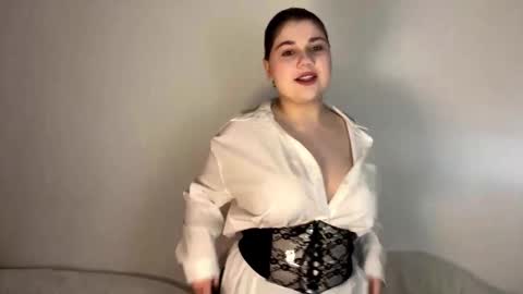 Snapshot of lunablakes chatting on 02.18.26 Luna online show from 02.18.26