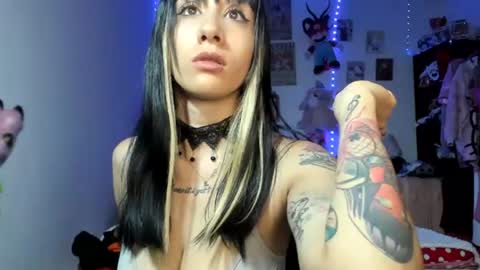 lunacristal_moon online show from 08.03.26