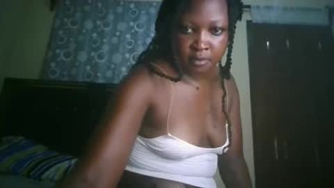 Snapshot of lunadesire98 chatting on 05.16.26 lunadesire98 online show from 05.16.26