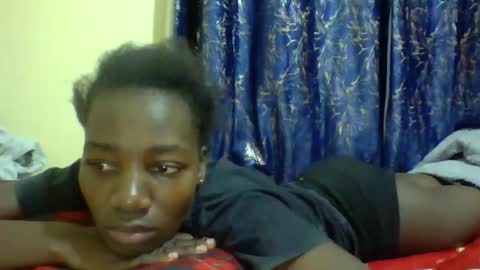 lunah_kitty online show from 04.22.26