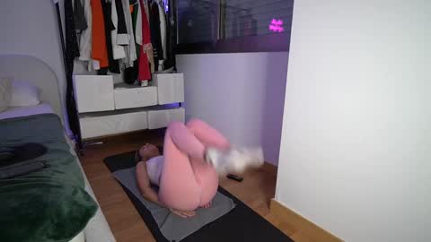 Snapshot of lunaink_ chatting on 02.27.25 Laura online show from 02.27.25