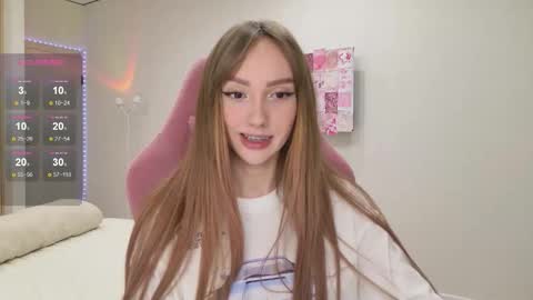 Snapshot of lunainnk chatting on 09.12.25 Luna online show from 09.12.25