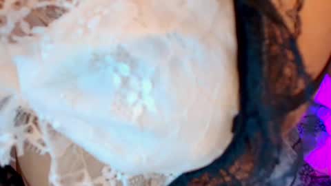 Snapshot of lunaira_deep chatting on 10.27.25 Scarleet online show from 10.27.25