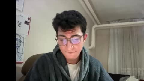 Snapshot of lunamalpica chatting on 10.11.25 LunaPica online show from 10.11.25