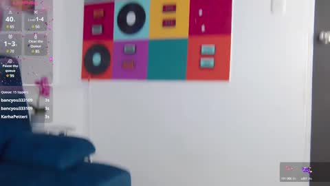 Snapshot of lunamistyc chatting on 12.21.24 Luna online show from 12.21.24