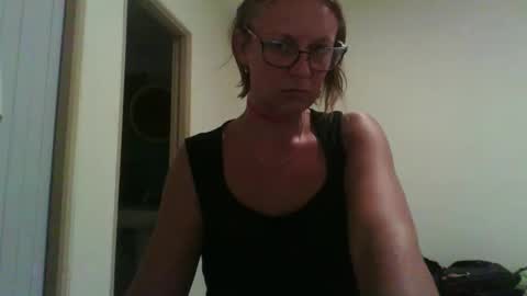 LunaPearl   online show from 01.06.26