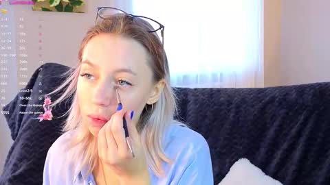 Kelly online show from 09.20.25