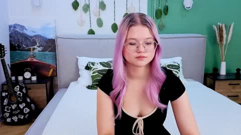 lunariafox online show from 03.29.26