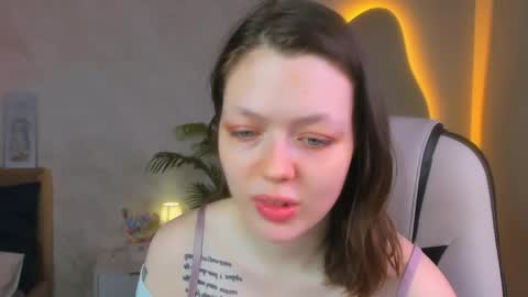 Lily online show from 04.16.26