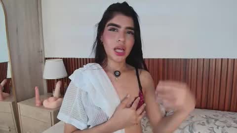 Luna Rousse online show from 02.28.26