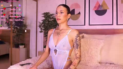 Luna Ruso  online show from 03.23.26