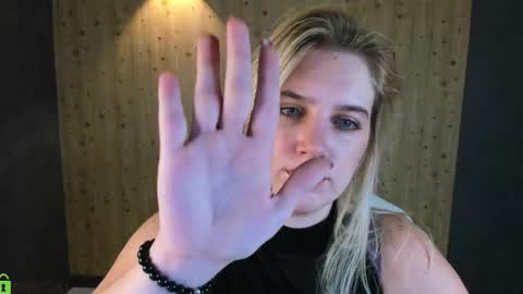 LunasShine online show from 02.09.26