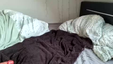 Luna  powered by bitch dust online show from 01.18.25