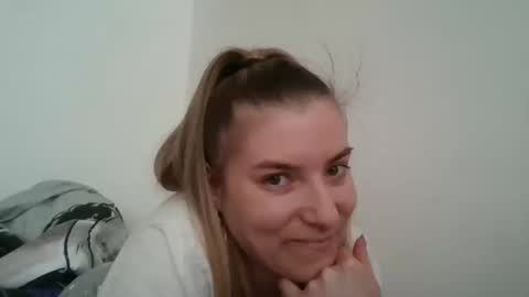 LunaVee online show from 04.27.26