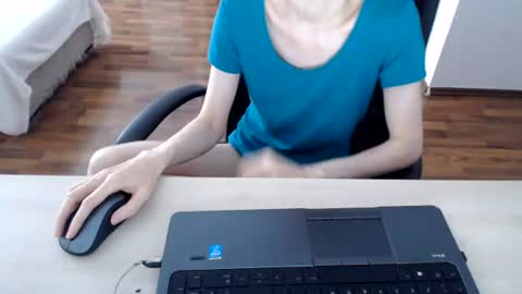 lunavibe_ online show from 06.13.26