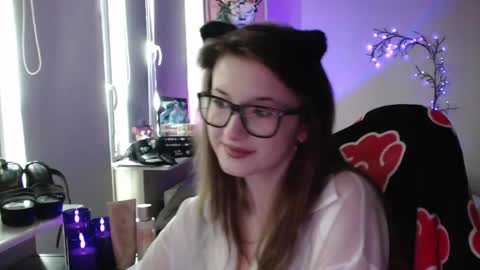 LunaXcherry online show from 05.17.26