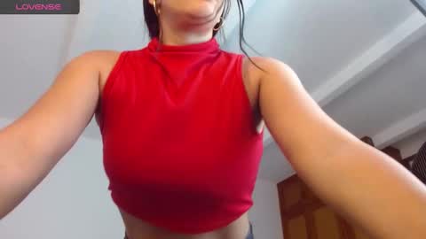 lunayois02 online show from 01.05.25