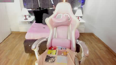  V A L E R I A   online show from 01.28.25