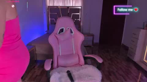 LUNA ROSE online show from 07.10.26