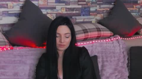 LunnaGray online show from 10.08.25