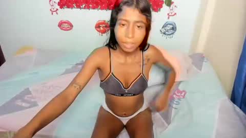 Snapshot of lupita_hot77 chatting on 11.01.25 lupita_hot77 online show from 11.01.25