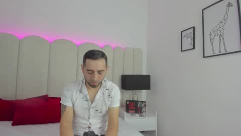 Lushian And Luna online show from 11.26.25