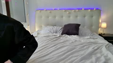 Snapshot of lust4elise chatting on 03.21.26 Frank and Elise online show from 03.21.26