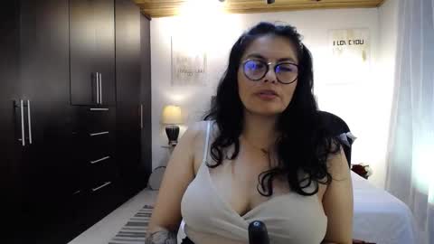 Angela 3 online show from 03.10.25