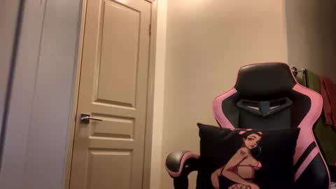 LOLA online show from 12.08.24