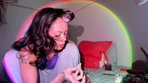 LOLA online show from 02.06.25