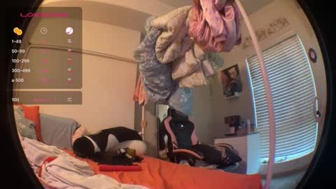 LOLA online show from 10.05.25